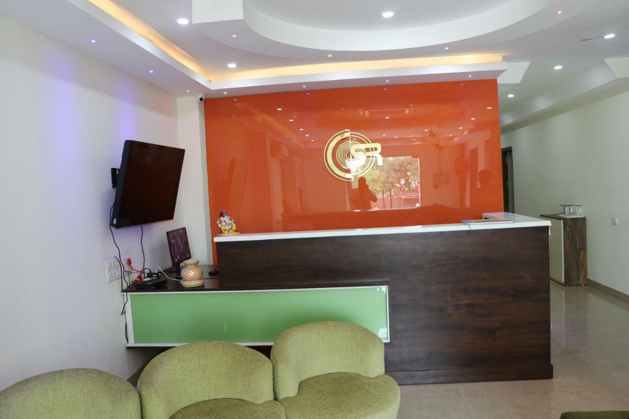 Hotel S.R. Residency Zirakpur Exterior foto