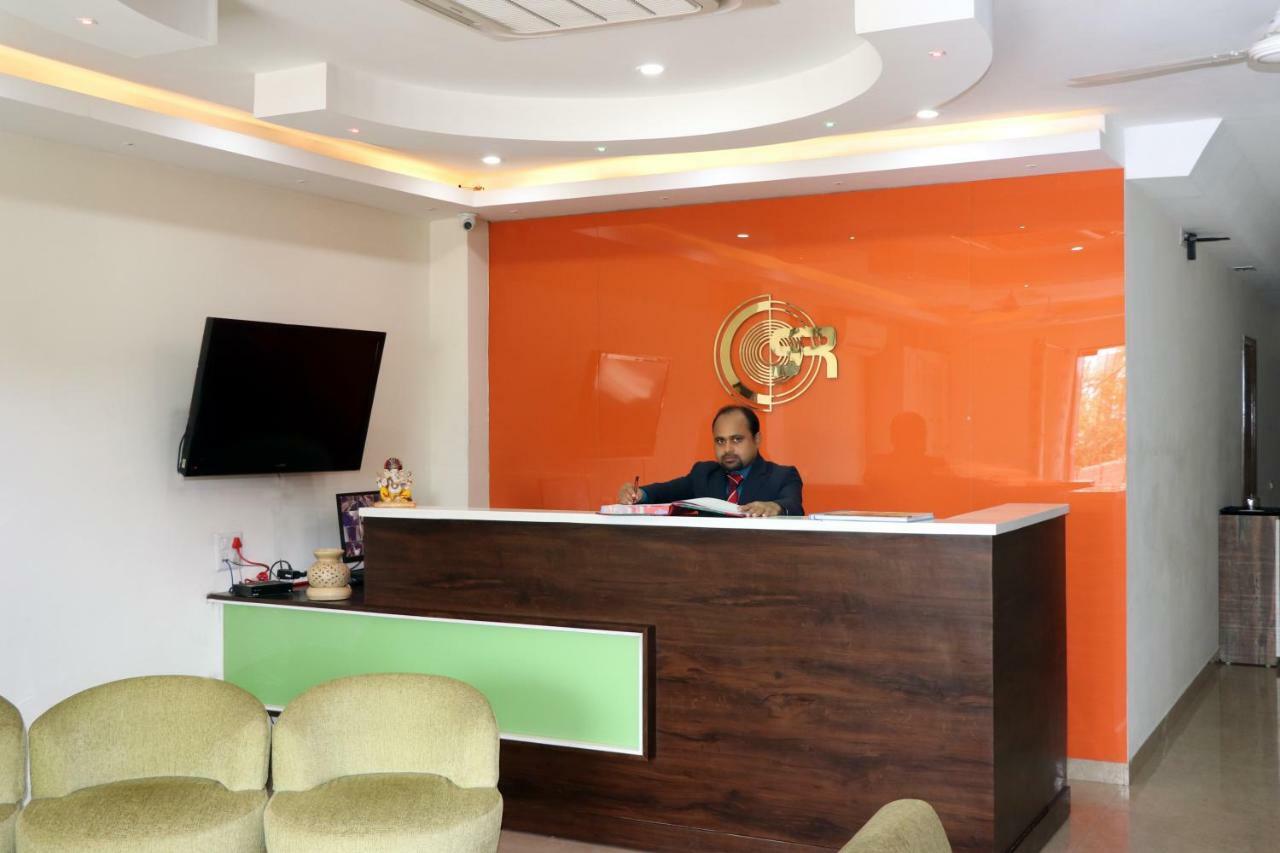 Hotel S.R. Residency Zirakpur Exterior foto