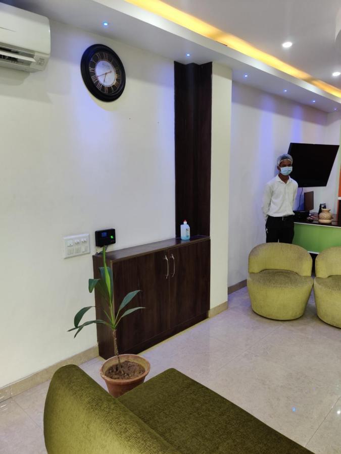 Hotel S.R. Residency Zirakpur Exterior foto